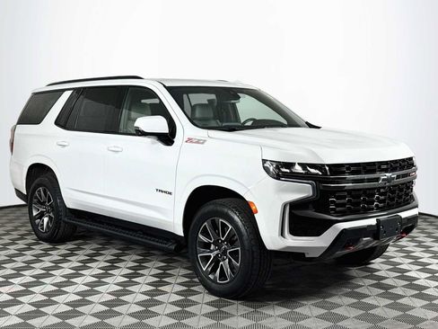 Used 2021 Chevrolet Tahoe Z71 w/ Z71 Signature Package AWD/4WD image 3