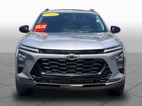 Certified 2025 Chevrolet Trax ACTIV w/ Driver Confidence Package FWD image 4