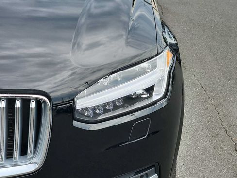 Used 2025 Volvo XC90 B6 Ultra w/ Protection Package Premier AWD/4WD image 9
