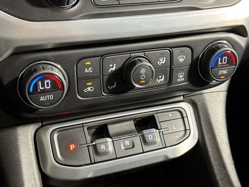 Used 2021 GMC Acadia SLE w/ Driver Convenience Package AWD/4WD image 38