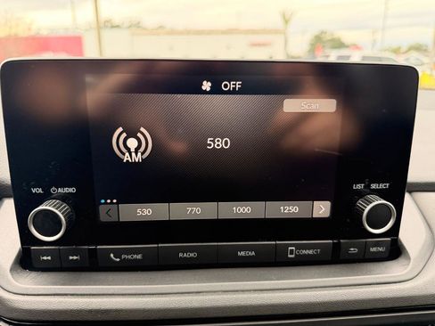 Used 2024 Honda Accord LX image 19