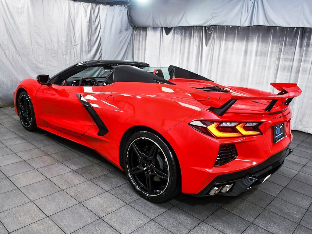 Used 2024 Chevrolet Corvette Stingray Preferred Conv w/ 2LT RWD image 4