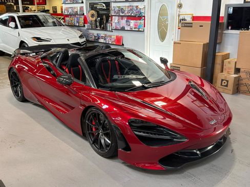 Used 2022 McLaren 720S Spider RWD image 4