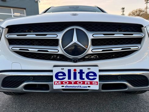 Used 2022 Mercedes-Benz GLC 300 4MATIC w/ Multimedia Package Lite image 16