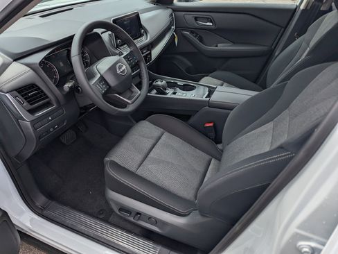 New 2026 Nissan Rogue SV image 9