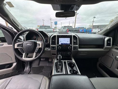 Used 2020 Ford F150 Lariat image 17