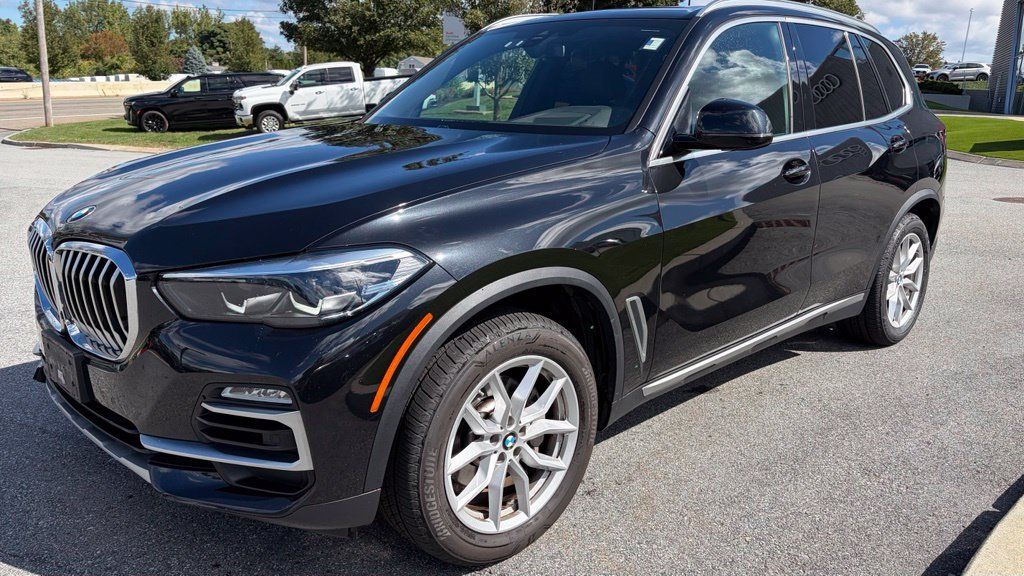 Certified 2021 BMW X5 xDrive40i w/ Premium Package 2 AWD/4WD image 1