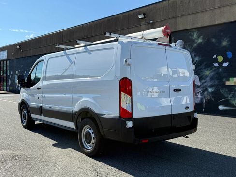Used 2022 Ford Transit 150 Low Roof RWD image 13