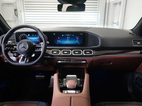 New 2026 Mercedes-Benz GLE 53 AMG 4MATIC Coupe image 17