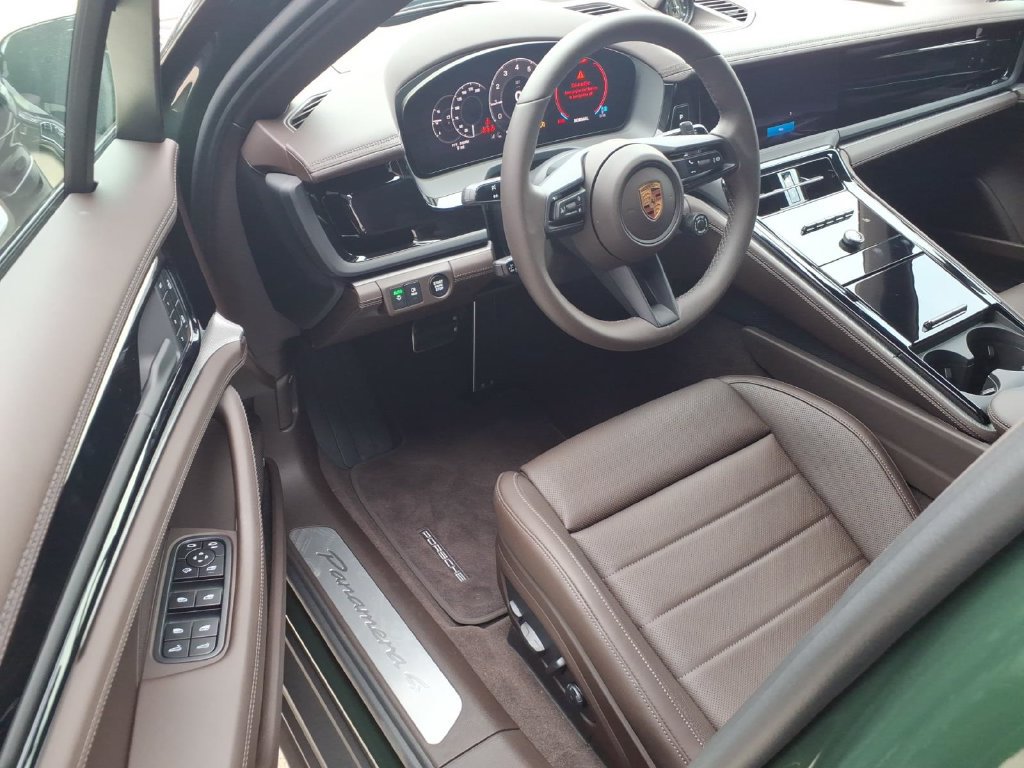 New 2026 Porsche Panamera 4 AWD/4WD image 16