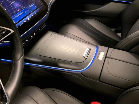 Used 2025 Mercedes-Benz E 350 Sedan image 15