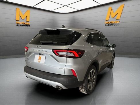 Used 2024 Ford Escape Platinum image 8