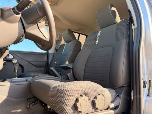 Used 2019 Nissan Frontier PRO-4X image 23