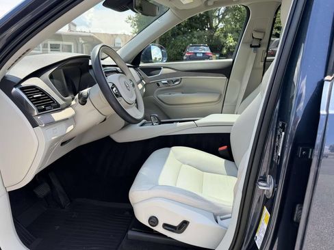 Used 2024 Volvo XC90 B5 Plus w/ Protection Package Premier AWD/4WD image 16