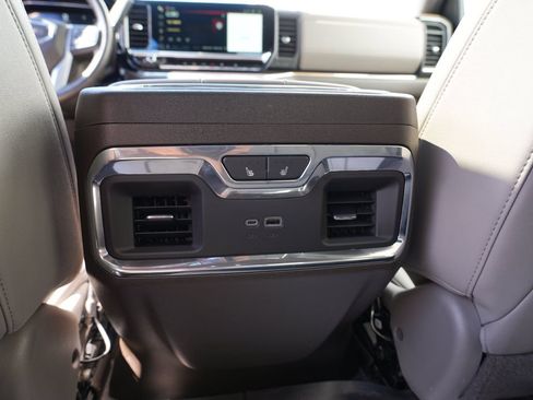 Certified 2024 GMC Sierra 3500 SLT w/ SLT Premium Package AWD/4WD image 27