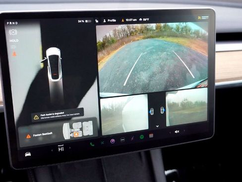 Used 2022 Tesla Model Y Performance image 11