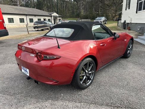 Used 2017 MAZDA MX-5 Miata Grand Touring image 4