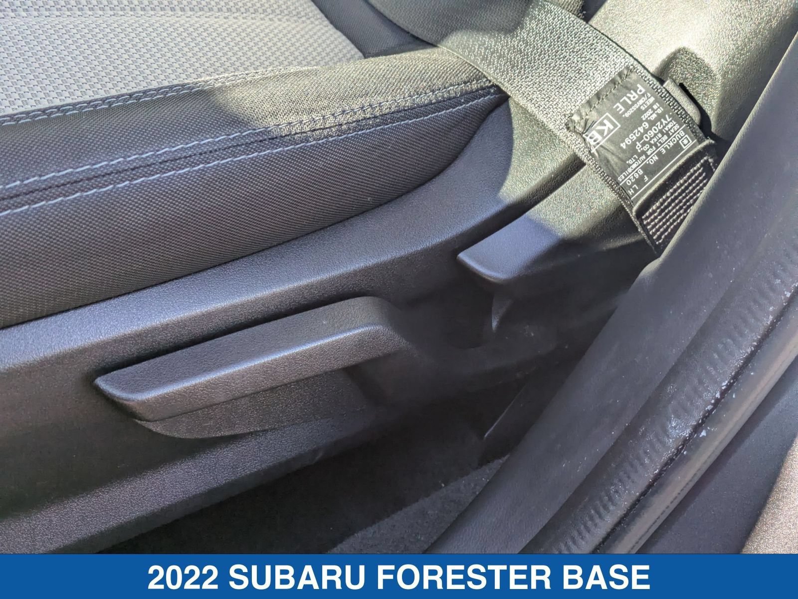 Used 2022 Subaru Forester AWD/4WD image 27