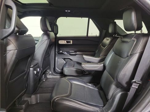Used 2023 Ford Explorer ST w/ Equipment Group 401A AWD/4WD image 23