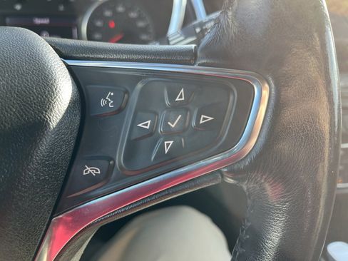 Used 2019 Chevrolet Equinox Premier image 14