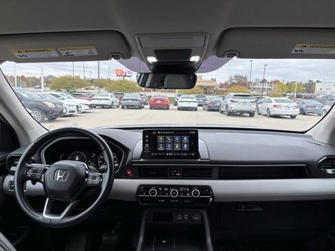 Used 2023 Honda Pilot EX-L image 31