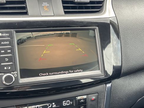 Used 2019 Nissan Sentra SR w/ Exterior Package image 17