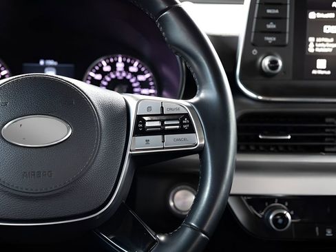 Used 2020 Kia Telluride S w/ S 8 Passenger Seating Package image 31