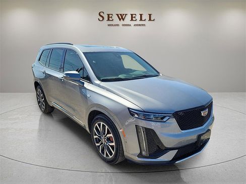 New 2025 Cadillac XT6 Sport w/ Technology Package image 7