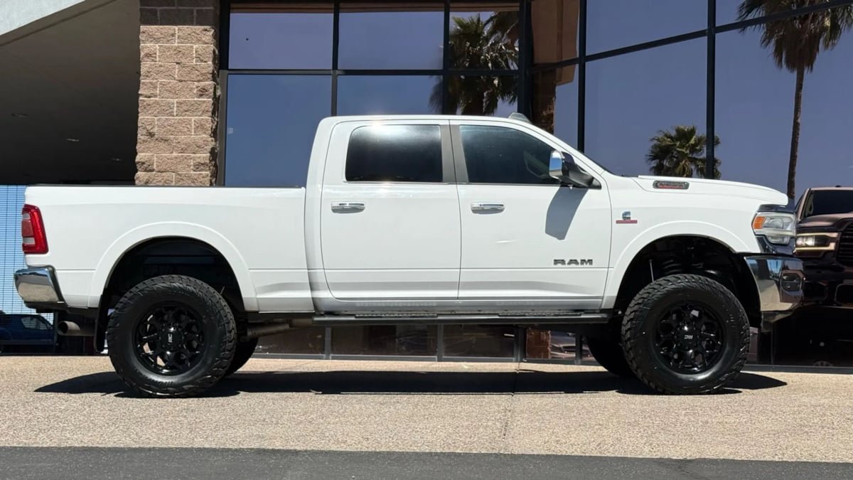 Used 2019 RAM 3500 Laramie AWD/4WD image 16