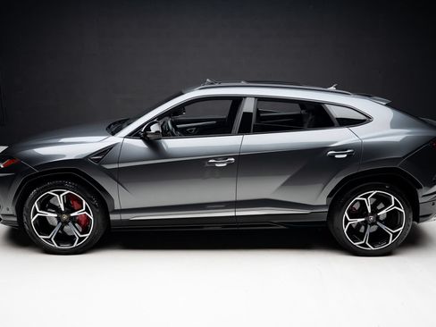 Used 2019 Lamborghini Urus AWD/4WD image 17