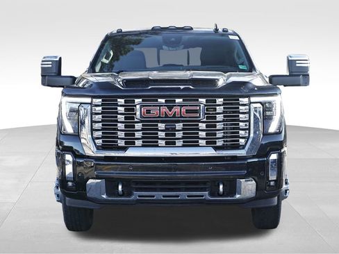 Used 2025 GMC Sierra 3500 Denali w/ Denali Reserve Package image 2