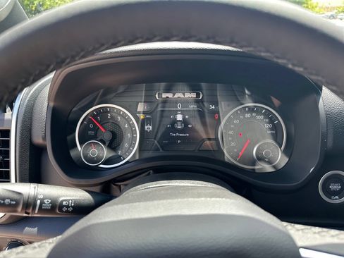 New 2026 RAM 1500 4x4 Crew Cab image 21