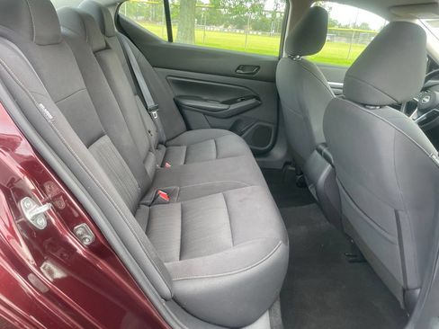 Used 2023 Nissan Altima 2.5 SV FWD image 15