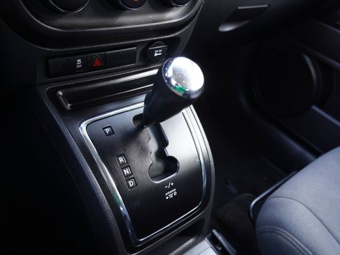 Used 2015 Jeep Compass Sport image 20