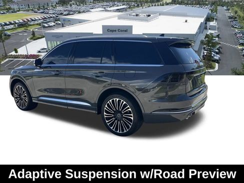 Used 2022 Lincoln Aviator Black Label w/ Dynamic Handling Package AWD/4WD image 9