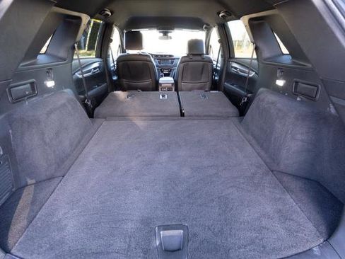 Used 2022 Cadillac XT5 Luxury image 30