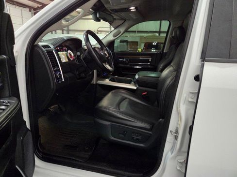 Used 2017 RAM 2500 Laramie w/ Sport Appearance Group image 6