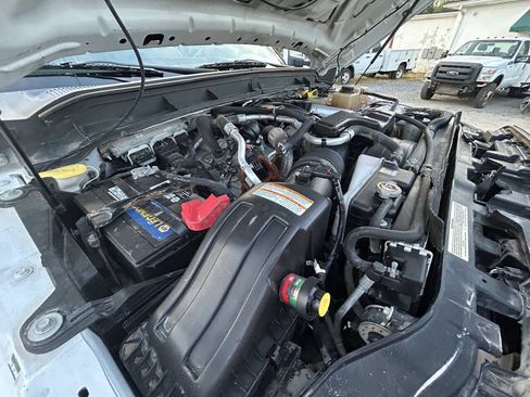 Used 2012 Ford F550 4x4 SuperCab Super Duty w/ XL Value Pkg image 29