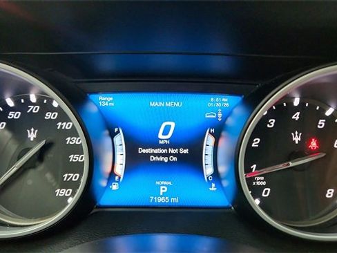 Used 2020 Maserati Levante S image 39