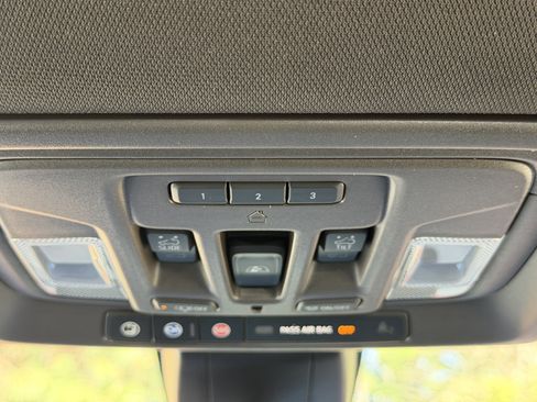 Used 2021 GMC Sierra 1500 SLT w/ SLT Premium Plus Package image 16