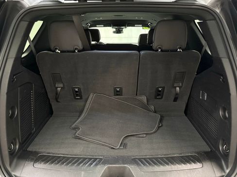 Used 2025 Chevrolet Tahoe LT image 5