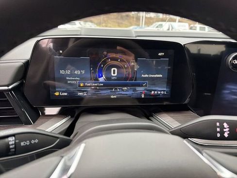 New 2026 Chevrolet Suburban LT w/ Comfort Package image 16