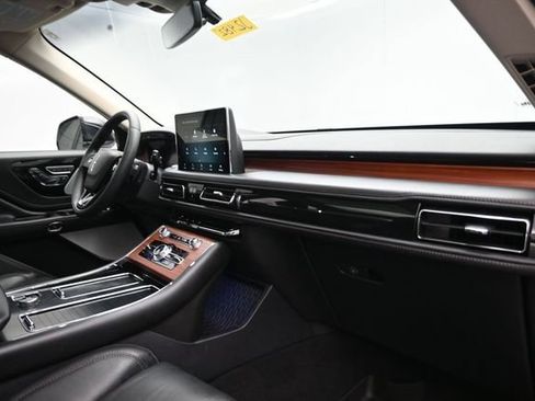 Used 2021 Lincoln Aviator Reserve w/ Equipment Group 202A AWD/4WD image 29