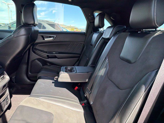 Used 2020 Ford Edge ST w/ Equipment Group 401A AWD/4WD image 19