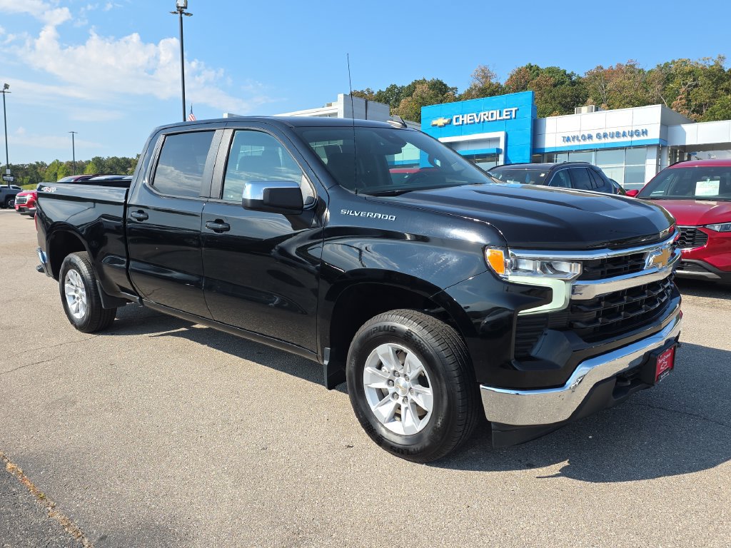 Used 2023 Chevrolet Silverado 1500 LT w/ Protection Package AWD/4WD image 2
