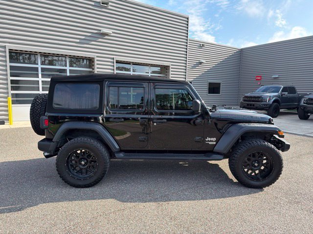 Used 2018 Jeep Wrangler Unlimited Sport AWD/4WD image 4