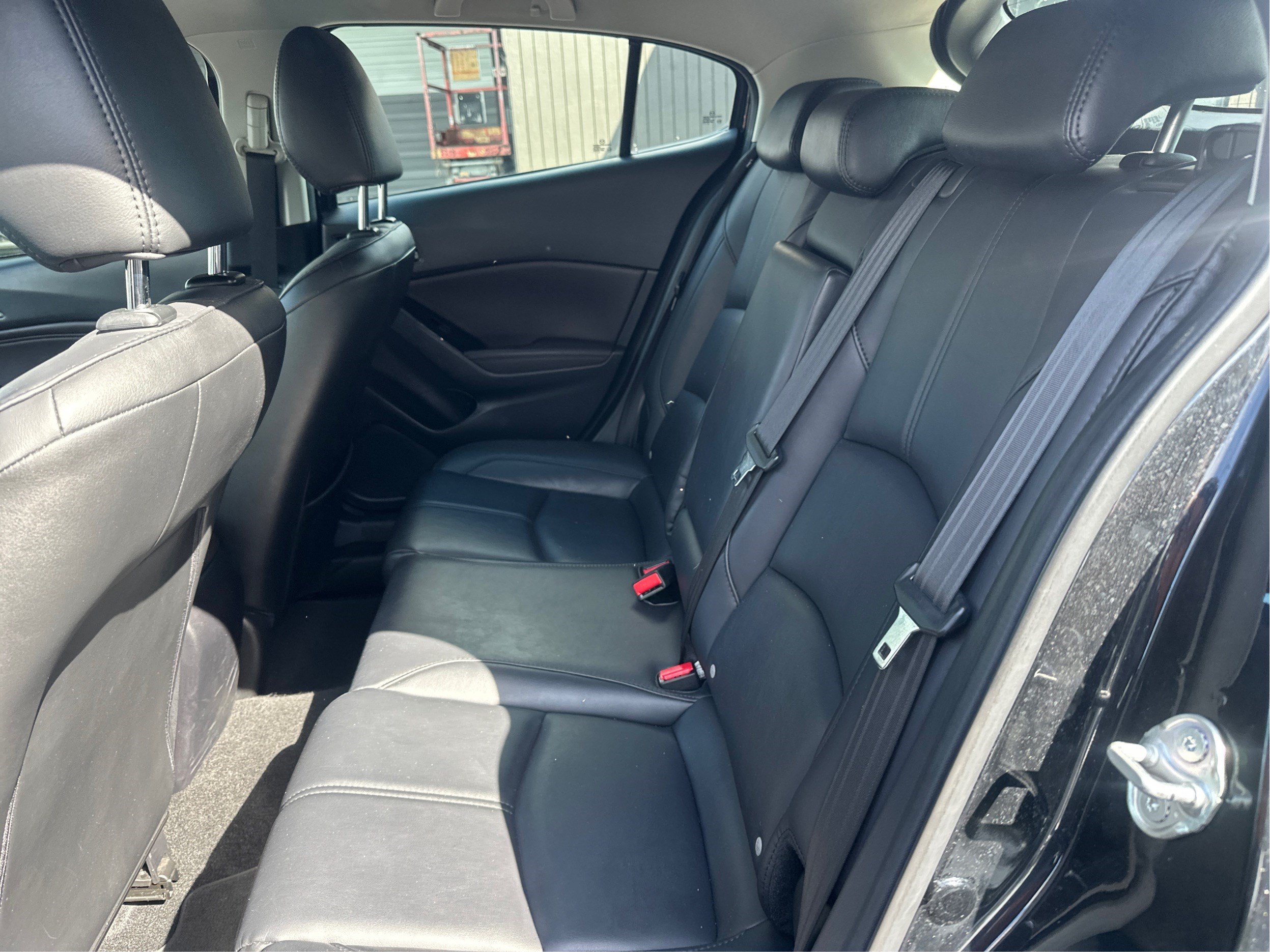 Used 2018 MAZDA MAZDA3 Touring FWD image 10