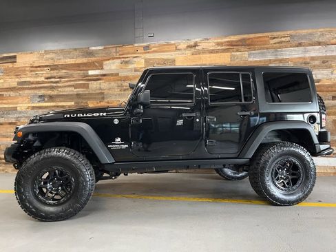 Used 2018 Jeep Wrangler Unlimited Rubicon w/ Cold Weather Group AWD/4WD image 70