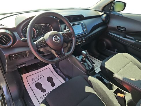Used 2023 Nissan Kicks S FWD image 13