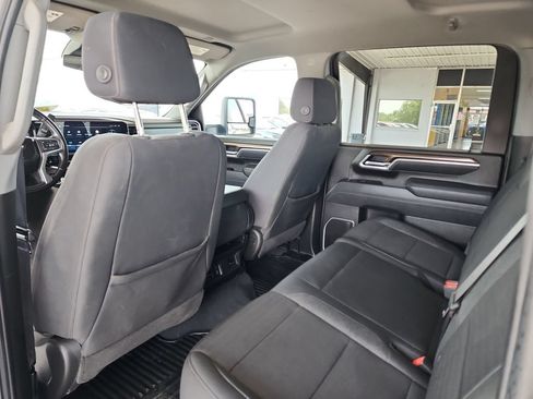 Used 2025 Chevrolet Silverado 2500 LT w/ Convenience Package AWD/4WD image 36